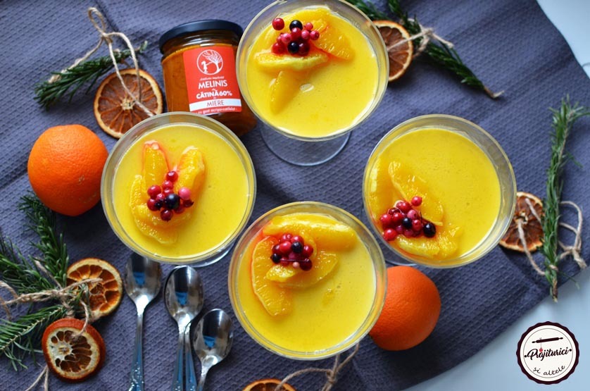 Panna cotta with honey and orange sauce